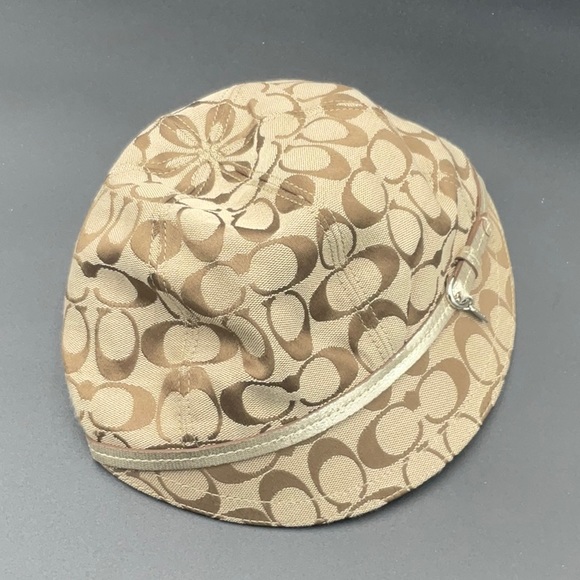 Coach Hat/Cap Newsboy style.Signature print. Tan/Metallic Leather trim.Original. - Picture 2 of 16